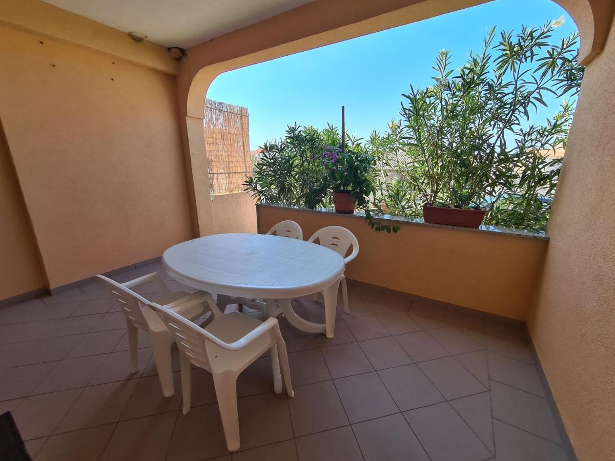 Apartments Barbati Kustići 外观 照片