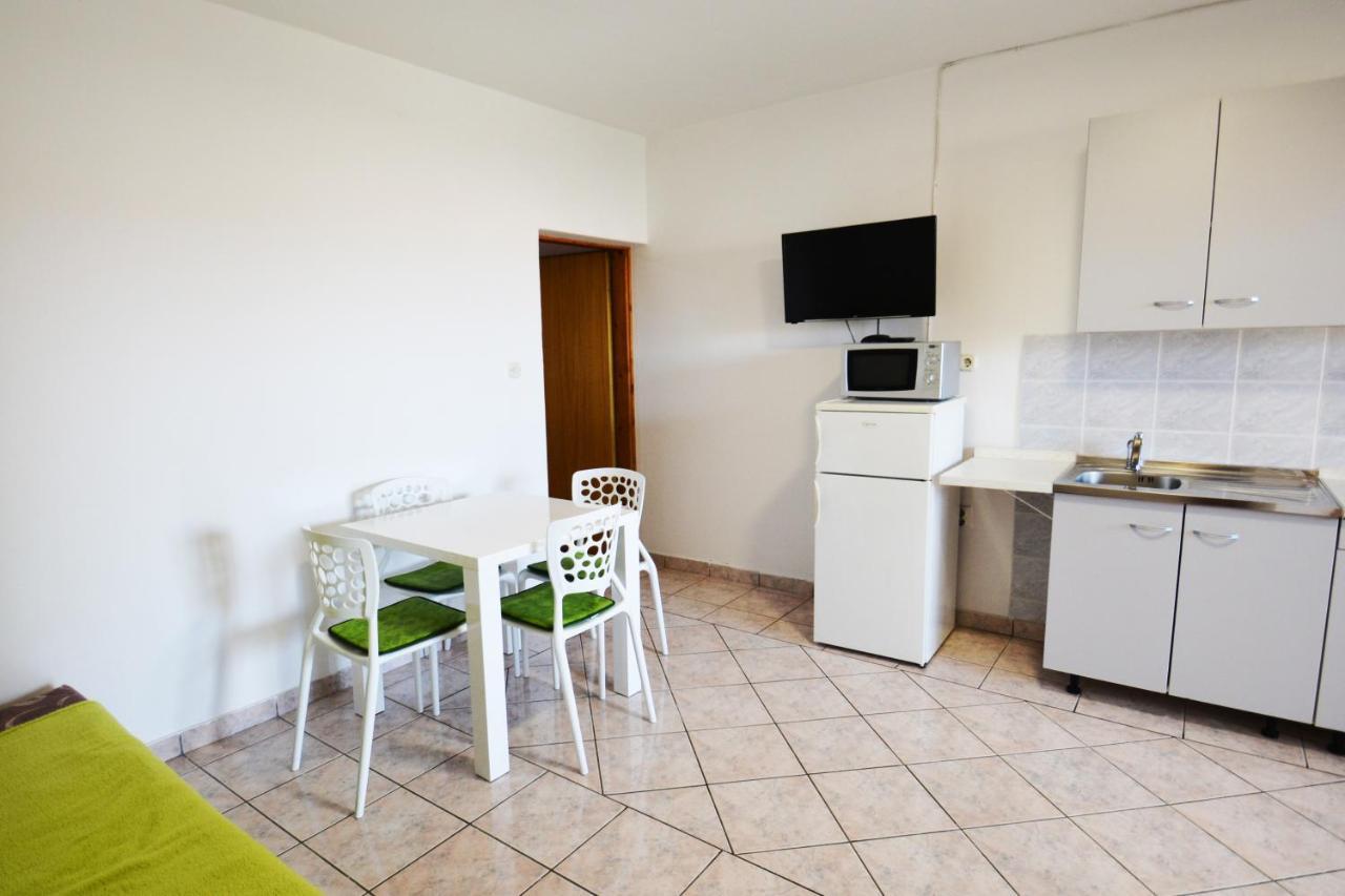 Apartments Barbati Kustići 外观 照片