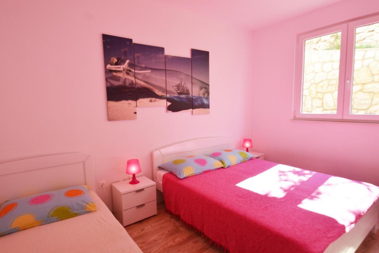 Apartments Barbati Kustići 外观 照片