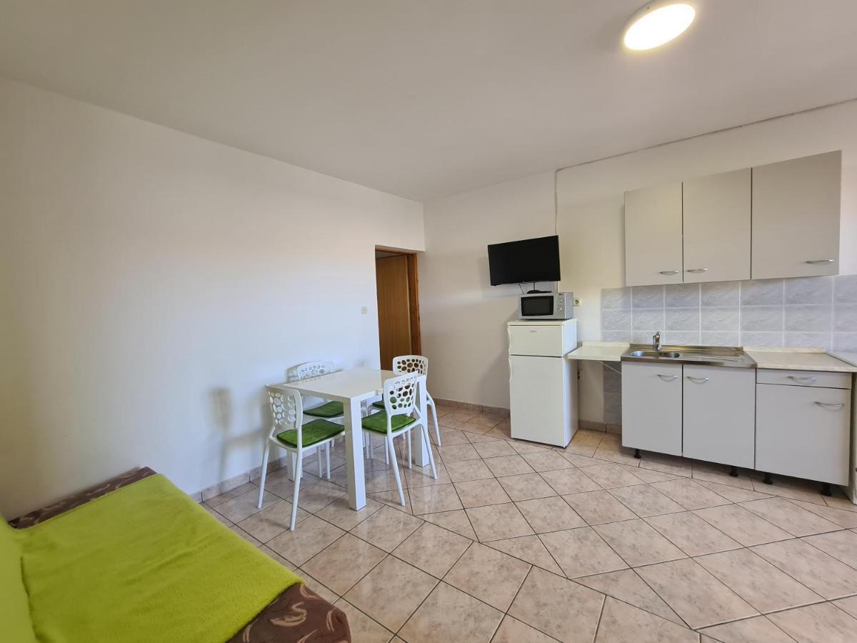 Apartments Barbati Kustići 外观 照片