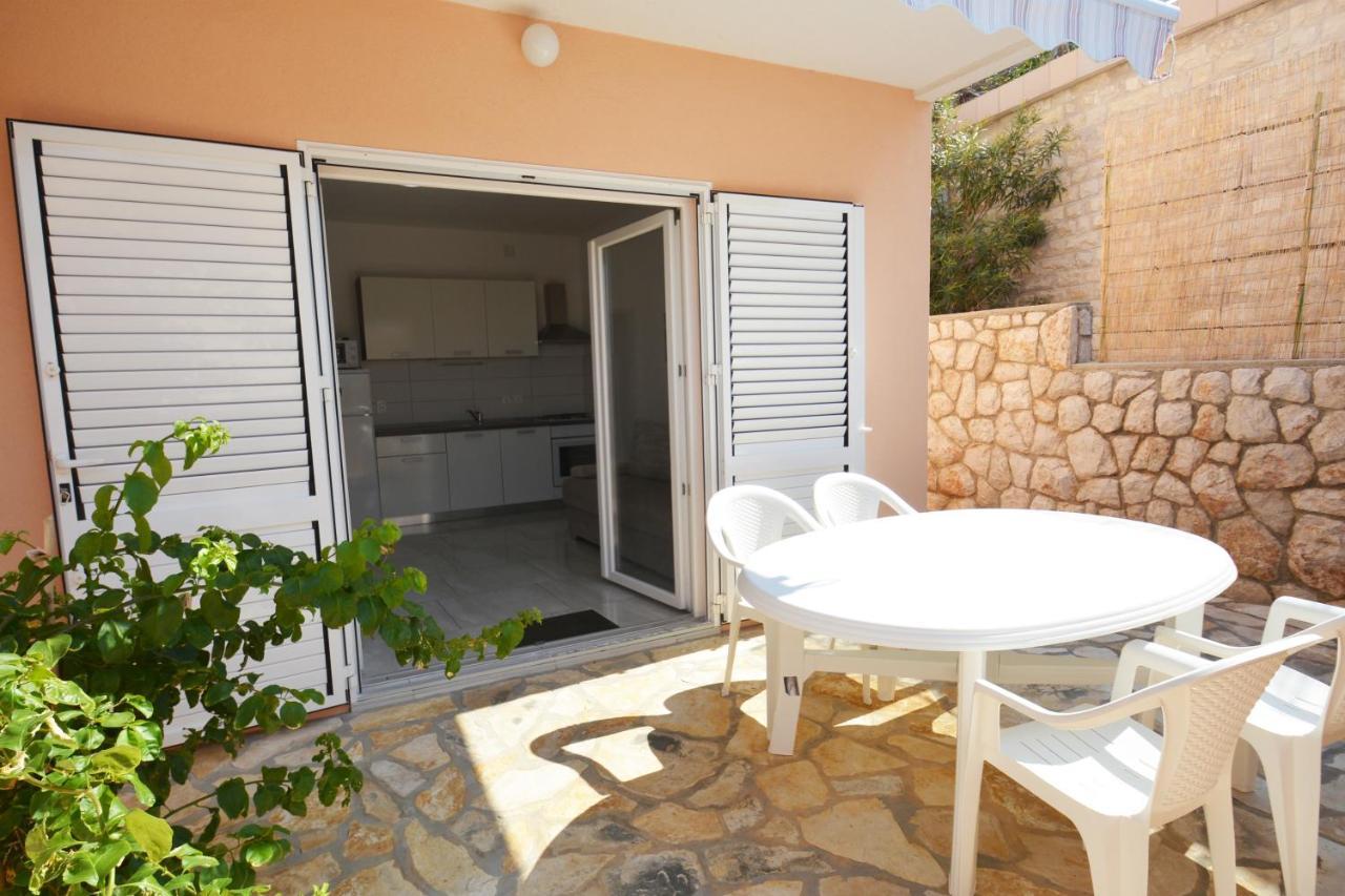 Apartments Barbati Kustići 外观 照片
