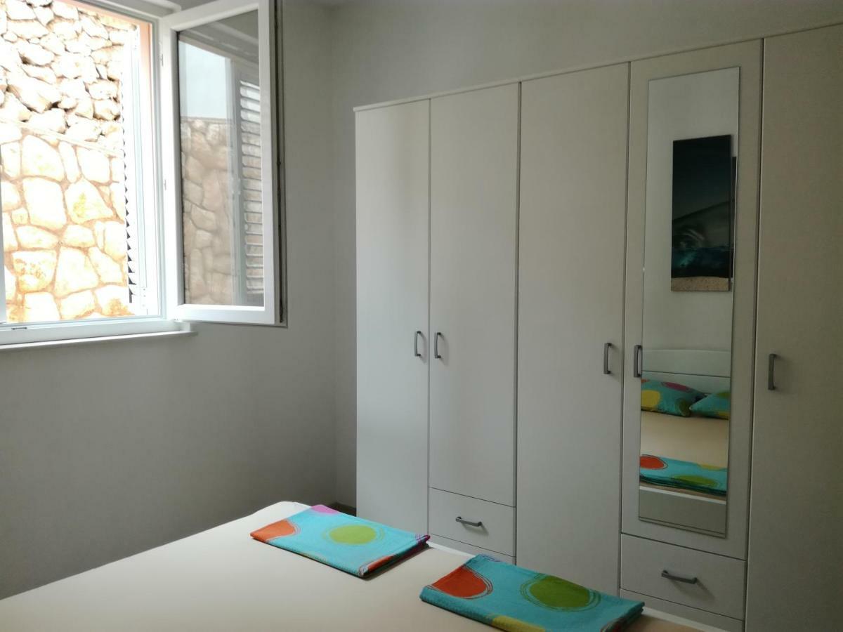 Apartments Barbati Kustići 外观 照片