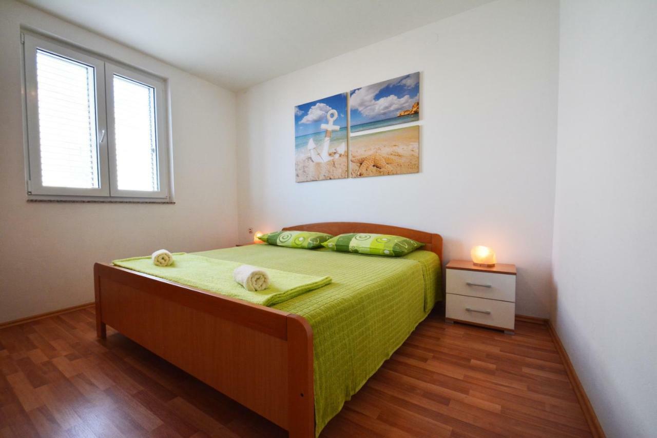 Apartments Barbati Kustići 外观 照片