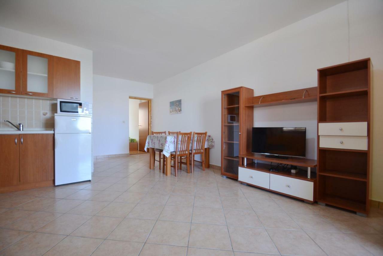 Apartments Barbati Kustići 外观 照片