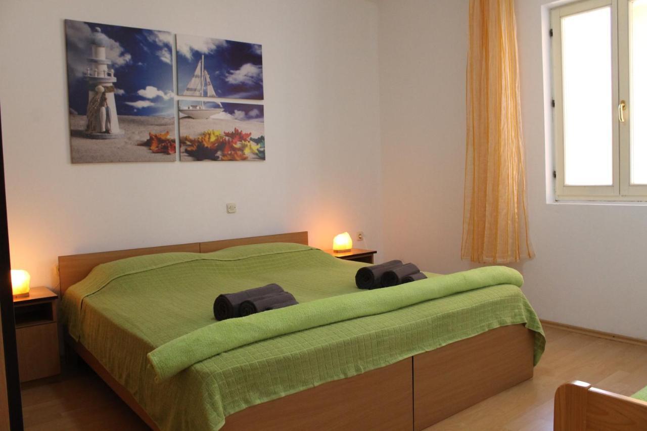 Apartments Barbati Kustići 外观 照片