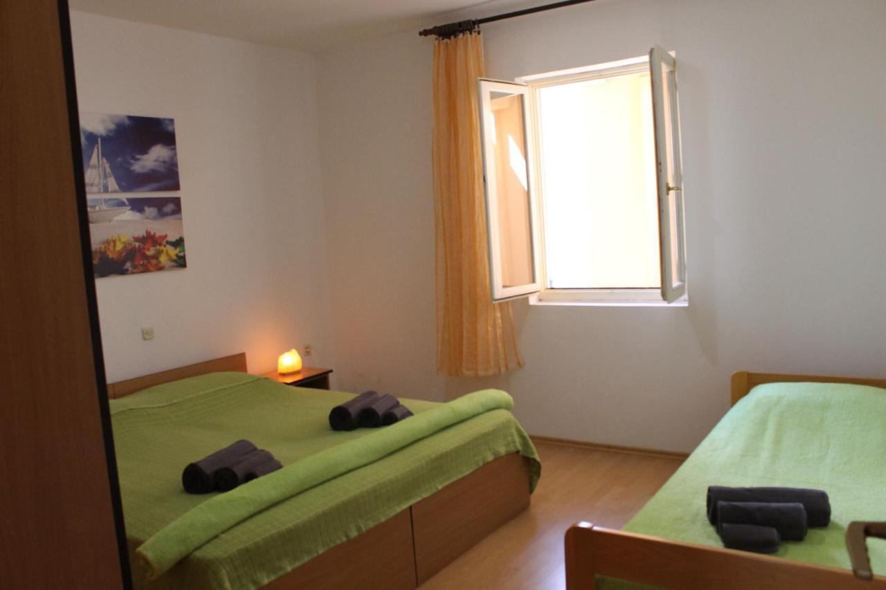 Apartments Barbati Kustići 外观 照片